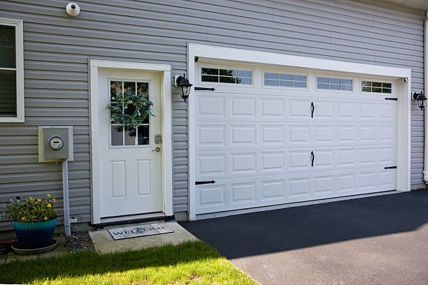 24/7 Emergency Garage Door Roller Replacement experts in South Portland, ME